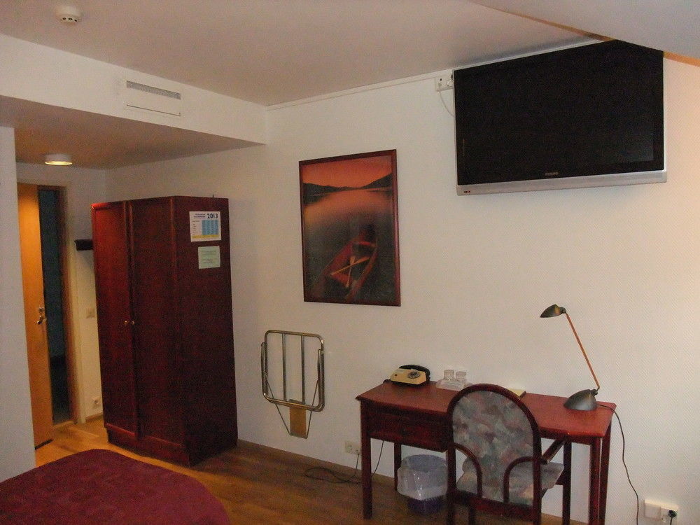 Hotel Cikada Mariehamn Buitenkant foto
